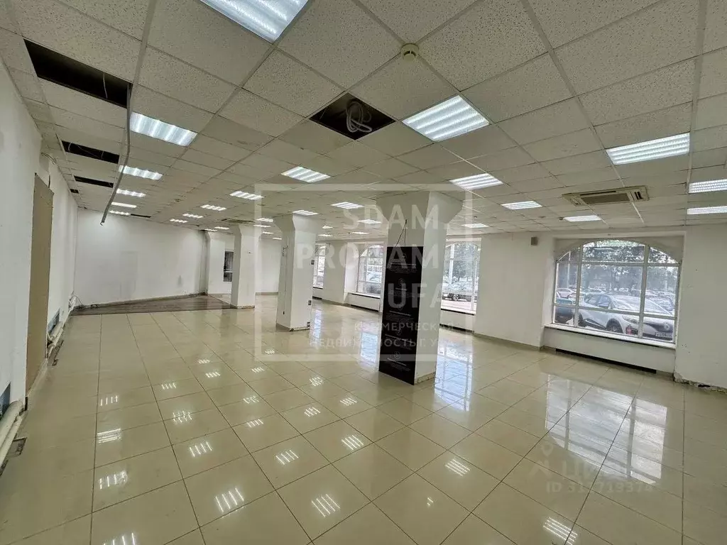 Торговая площадь в Башкортостан, Уфа просп. Октября, 1/2 (220 м) - Фото 1