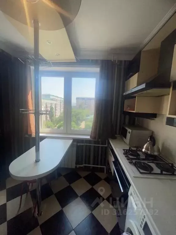 1-к кв. Дагестан, Каспийск ул. М. Халилова, 30 (35.0 м) - Фото 1