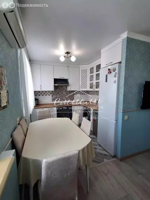 2-комнатная квартира: Тюмень, Волгоградская улица, 121 (49.8 м) - Фото 2