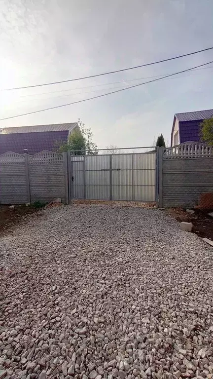 Дом в Саратовская область, Энгельсский район, Красноярское ... - Фото 0