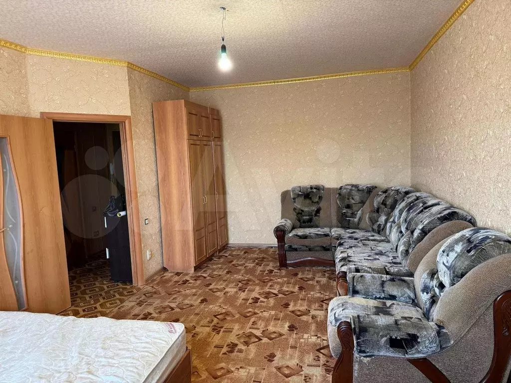1-к. квартира, 40 м, 10/10 эт. - Фото 0