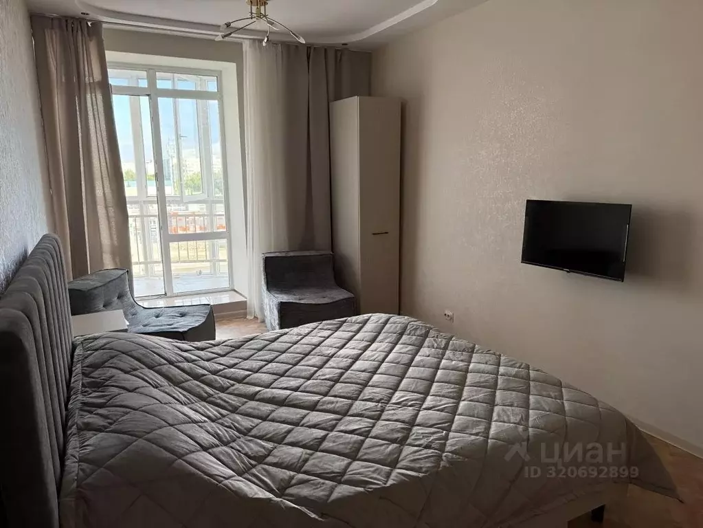 3-к кв. Омская область, Омск бул. Архитекторов, 12 (90.0 м) - Фото 1