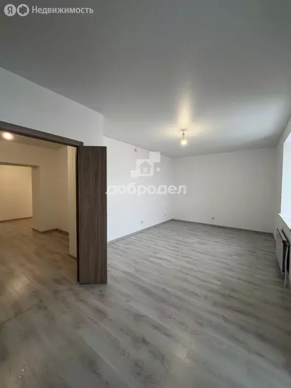 3-комнатная квартира: Екатеринбург, улица Крауля, 93 (87.7 м) - Фото 2