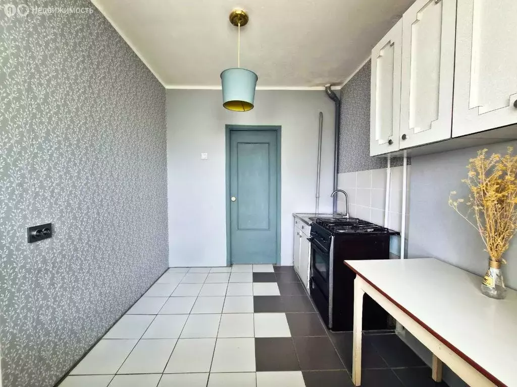 1-комнатная квартира: Волгоград, район Семь Ветров, улица Константина ... - Фото 0
