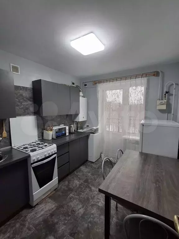 2-к. квартира, 61 м, 3/3 эт. - Фото 0