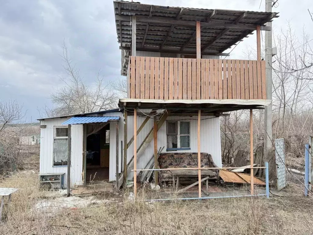 Дом в Саратовская область, Саратов Южный-1 СНТ, проезд 7-й Латрыковый ... - Фото 1