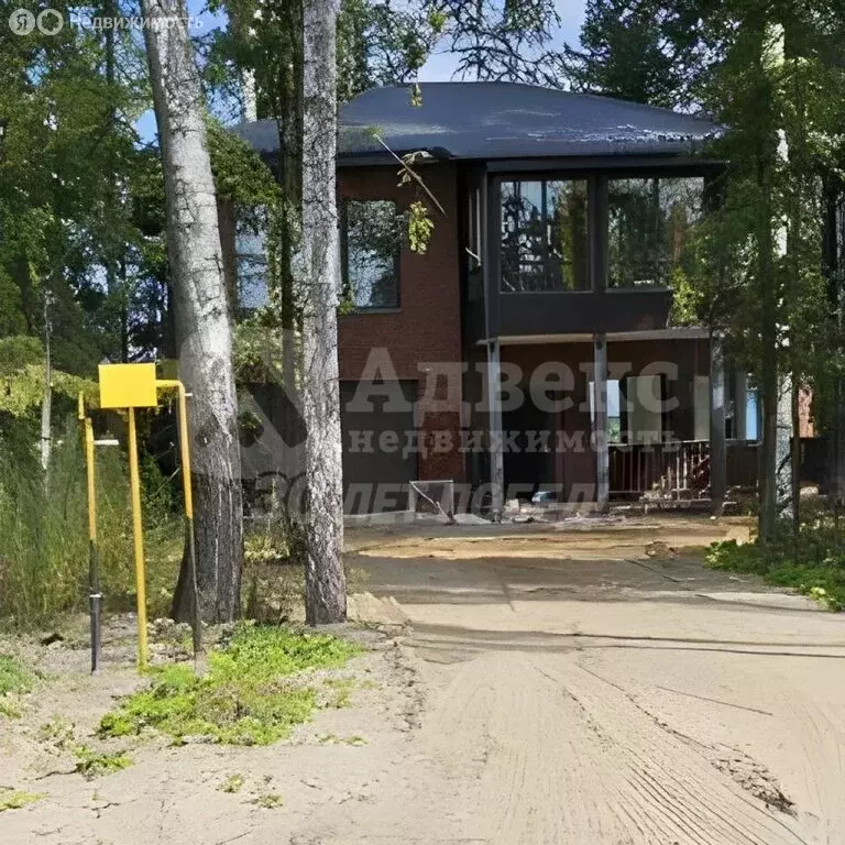 Дом в село Тюнево, Западная улица, 19 (200 м) - Фото 1