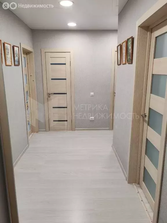3-комнатная квартира: Боровский, улица 8 Марта, 4 (60 м) - Фото 0