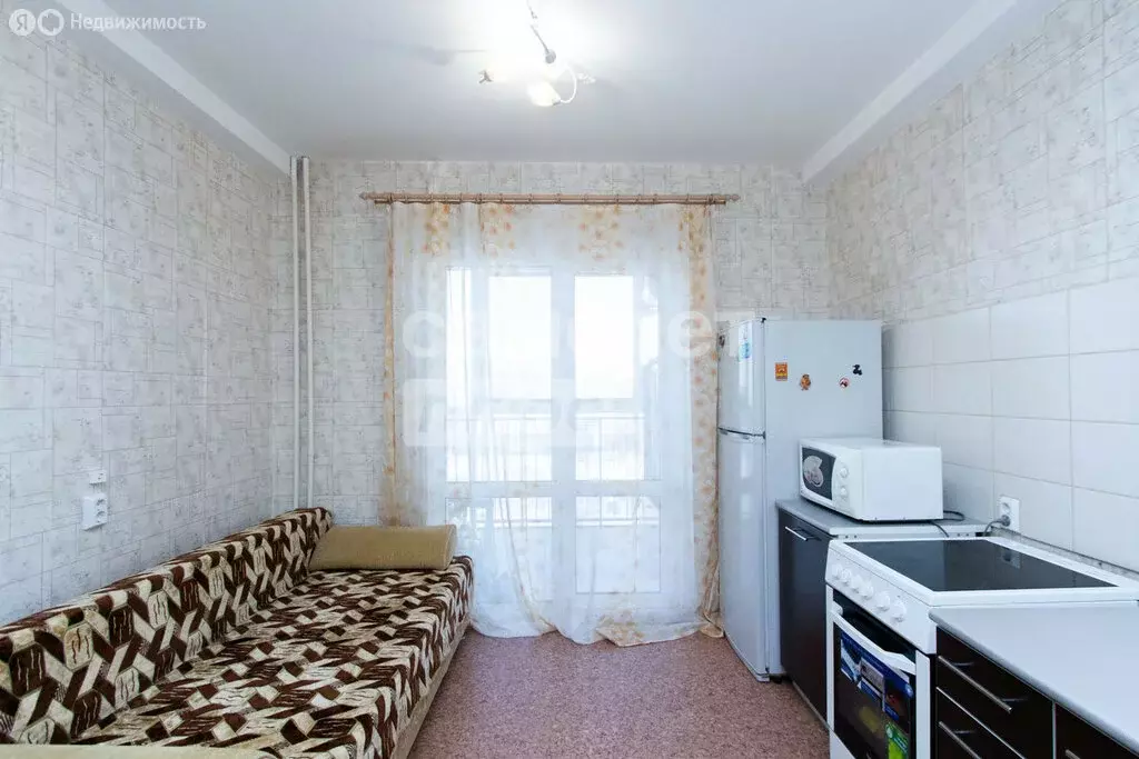 1-комнатная квартира: Томск, улица Архитекторов, 8 (38 м) - Фото 2