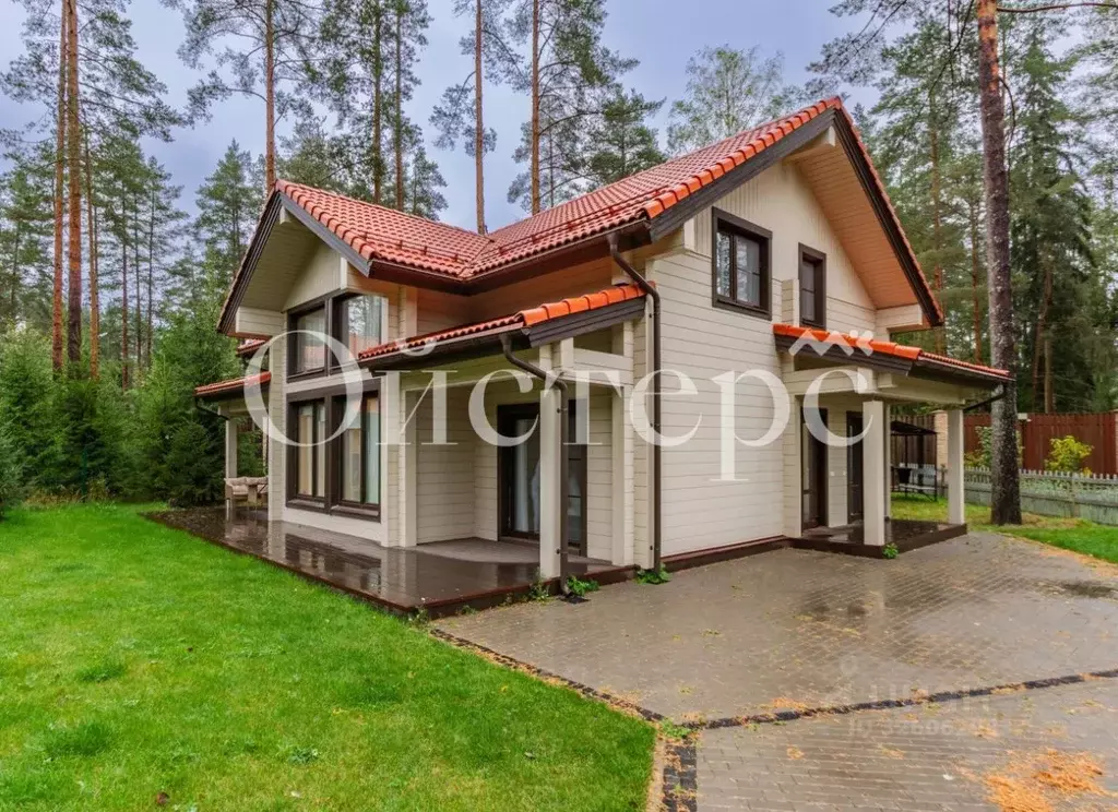 Дом в Ленинградская область, Выборгский район, Рощино пгт, ЦК-2 клп 10 ... - Фото 1