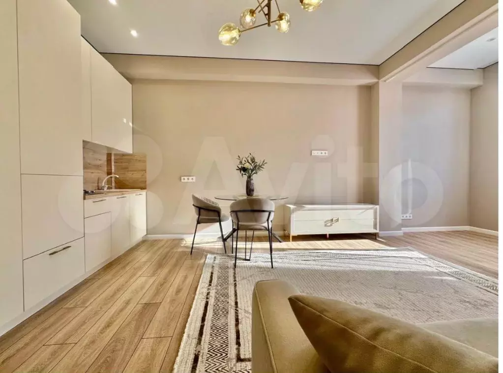 1-к. квартира, 35 м, 4/6 эт. - Фото 0