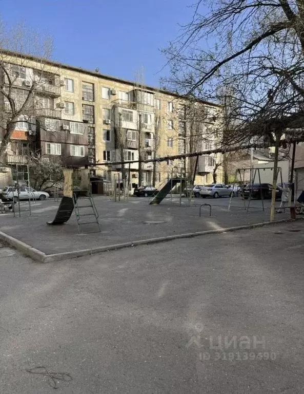 3-к кв. Дагестан, Махачкала ул. Гагарина (55.9 м) - Фото 0