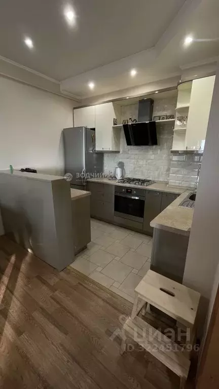 1-к кв. Чувашия, Чебоксары ул. Мичмана Павлова, 41 (52.6 м) - Фото 2