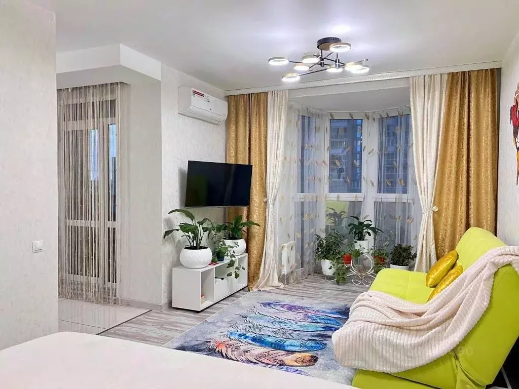 1-к кв. Свердловская область, Екатеринбург ул. Циолковского, 27 (50.0 ... - Фото 1