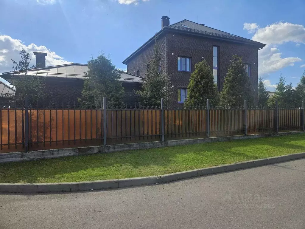 Дом в Московская область, Домодедово городской округ, д. Матчино 228 ... - Фото 1