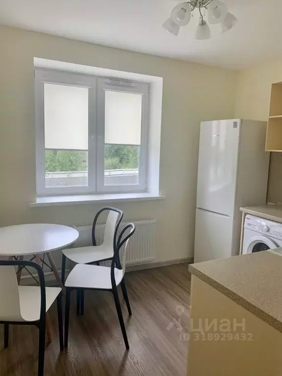 2-к кв. Санкт-Петербург пос. Парголово, ул. Шишкина, 301 (45.7 м) - Фото 0