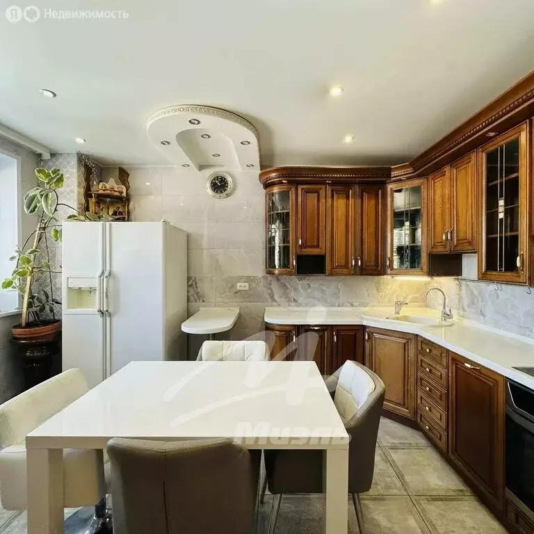 3-комнатная квартира: деревня Большие Жеребцы, микрорайон Восточный, ... - Фото 2