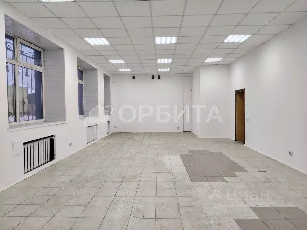 Помещение свободного назначения в Тюменская область, Тюмень ул. ... - Фото 1