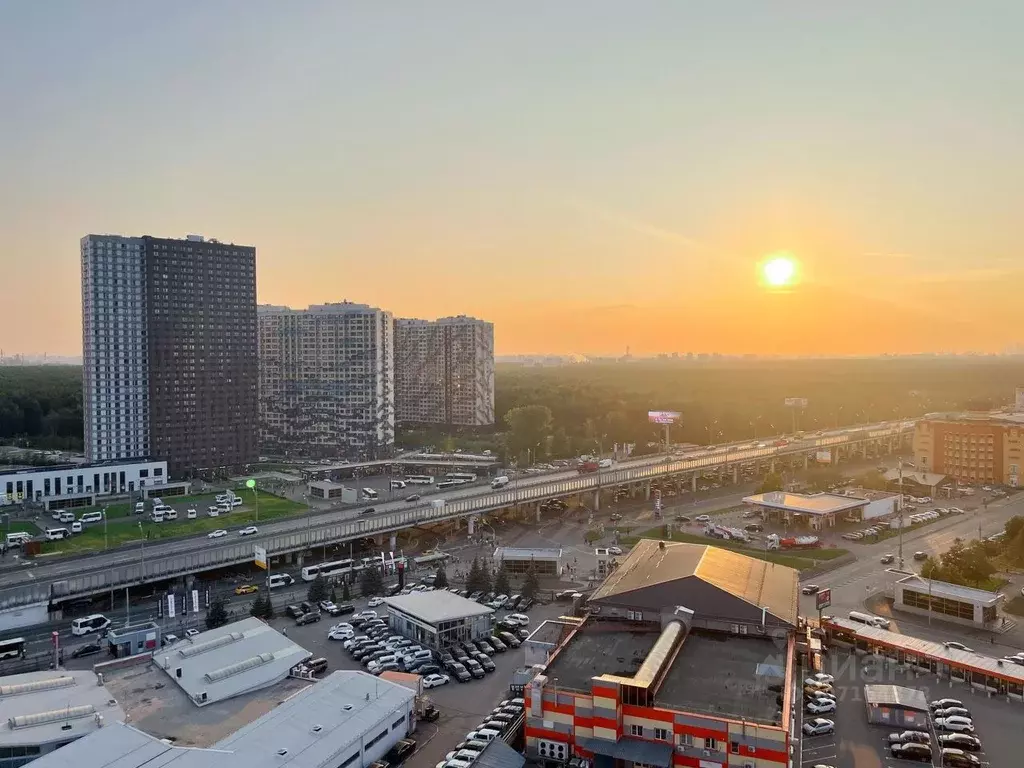 2-к кв. Московская область, Люберцы ул. Летчика Ларюшина, 20 (65.0 м) - Фото 1