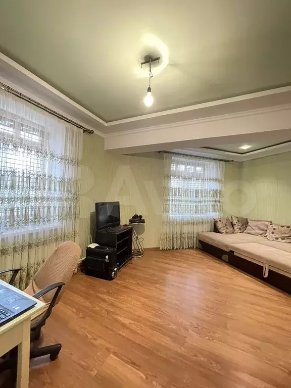 1-к. квартира, 55 м, 1/11 эт. - Фото 1