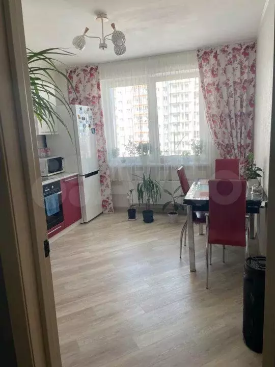 1-к. квартира, 40 м, 18/18 эт. - Фото 1