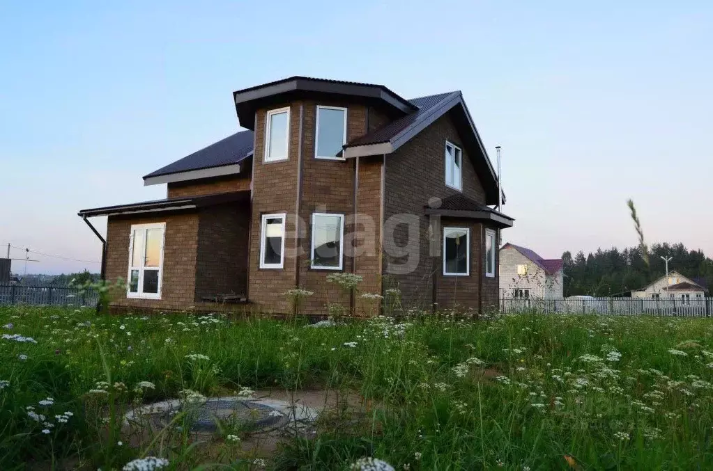 Дом в Удмуртия, Игринский район, д. Унтем ул. Сосновая, 4 (109 м) - Фото 1