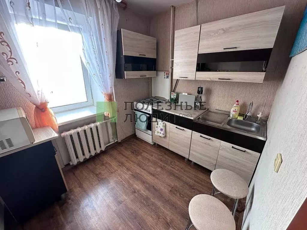 1-к кв. Курганская область, Курган Заозерный жилрайон, 2-й мкр, 21 ... - Фото 1