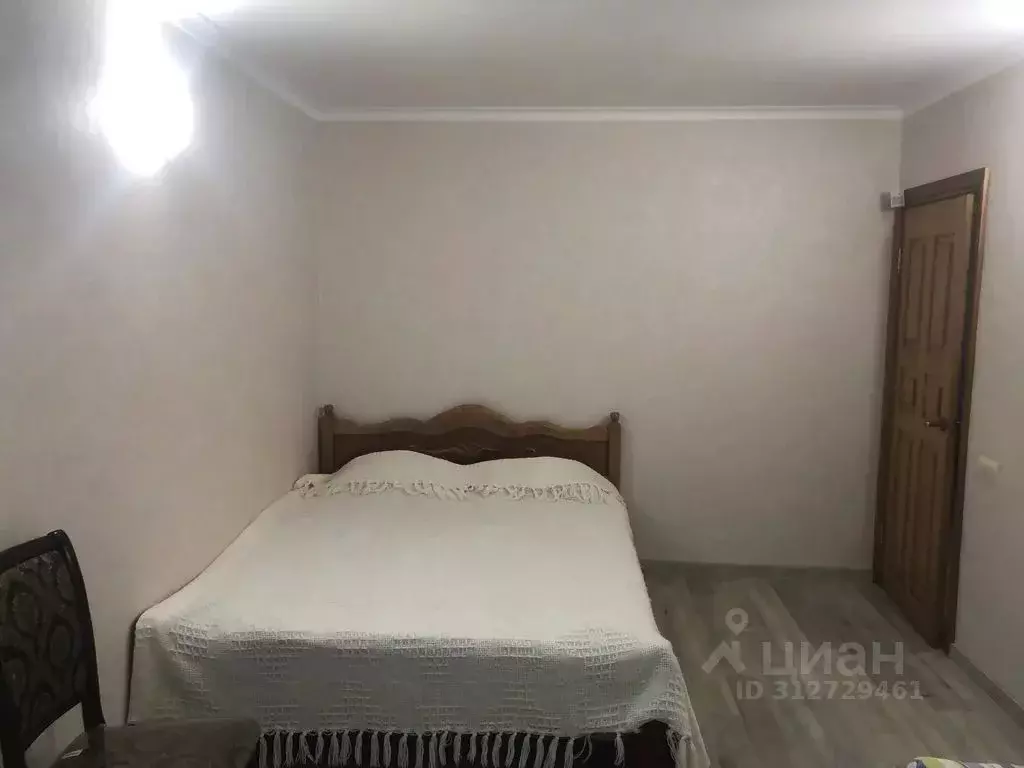2-к кв. Крым, Алушта ул. Ленина, 30 (53.0 м) - Фото 1