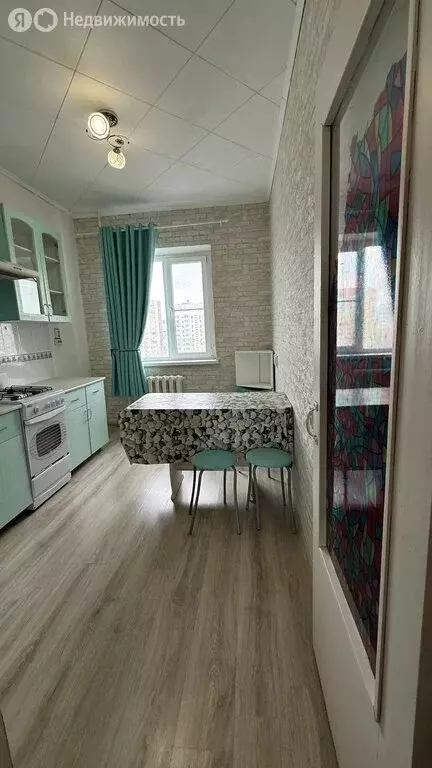 3-комнатная квартира: Астрахань, улица Рылеева, 82к1 (69.2 м) - Фото 1