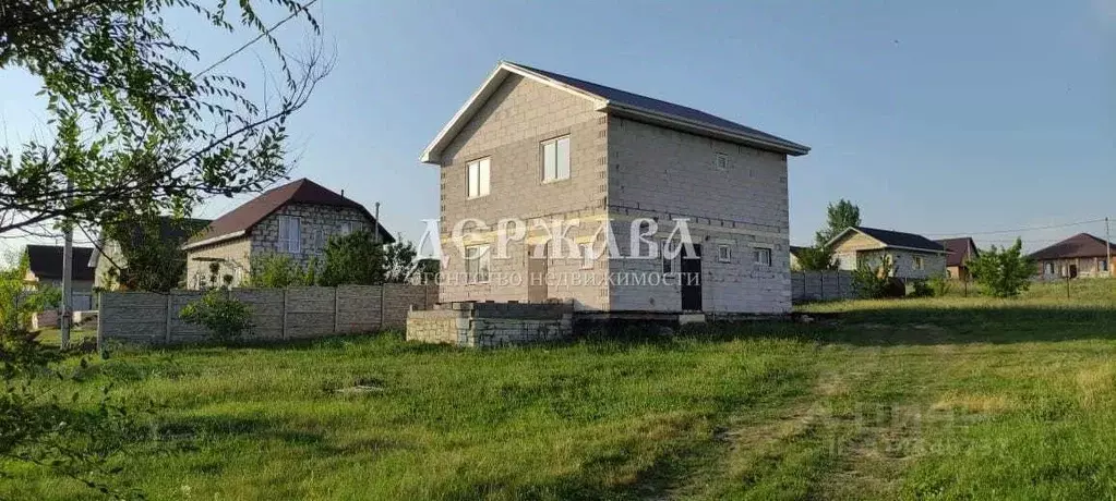 Коттедж в Белгородская область, Старый Оскол ул. Луганская (120 м) - Фото 0
