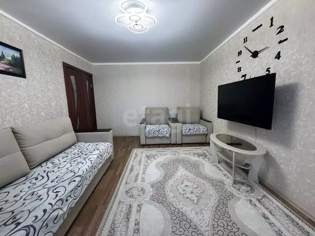 2-к кв. Белгородская область, Губкин Народная ул., 16 (50.1 м) - Фото 1