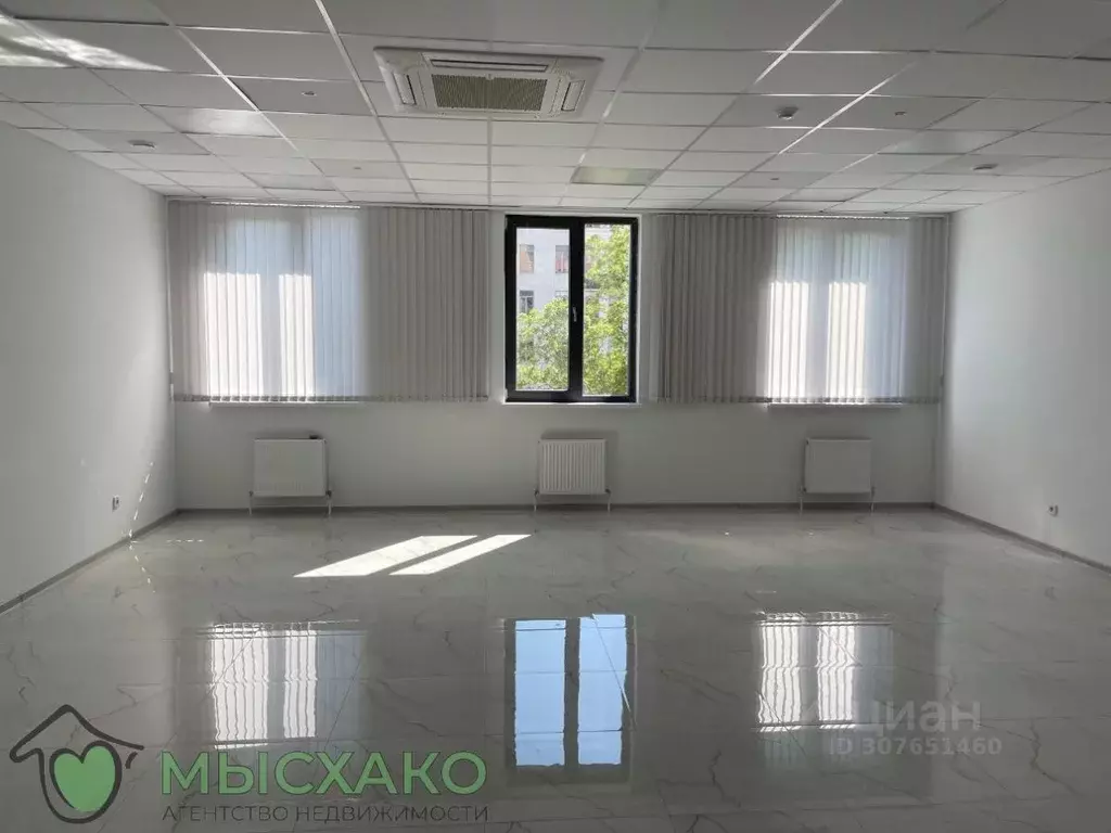 Офис в Краснодарский край, Новороссийск ул. Губернского (52 м) - Фото 0