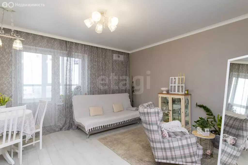 1-комнатная квартира: Тюмень, улица Парада Победы, 9 (43 м) - Фото 2