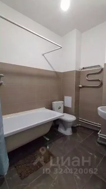 2-к кв. Саха (Якутия), Якутск ул. Федора Попова, 2/3 (48.0 м) - Фото 1