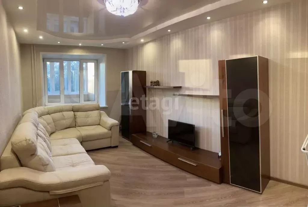 2-к. квартира, 60 м, 2/6 эт. - Фото 1