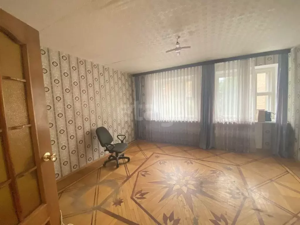2-к кв. Калужская область, Калуга ул. Циолковского, 44 (68.8 м) - Фото 0