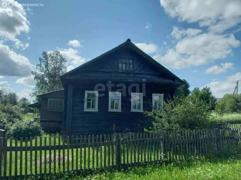 Дом в Вологодская область, Харовский муниципальный округ, посёлок ... - Фото 0