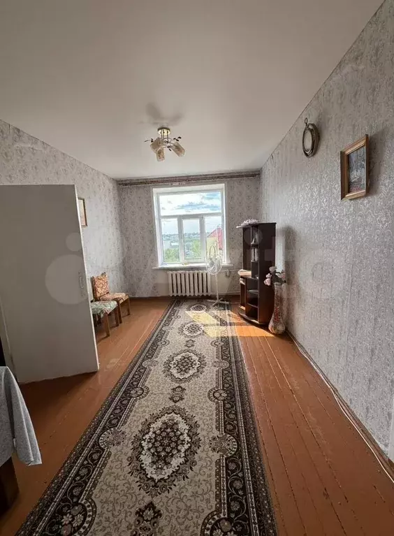 4-к. квартира, 65 м, 4/4 эт. - Фото 1