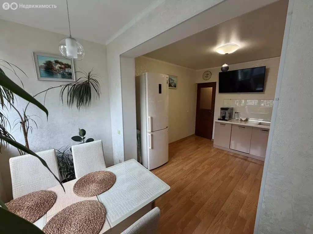 2-комнатная квартира: Ялта, улица Блюхера, 52 (50.1 м) - Фото 2