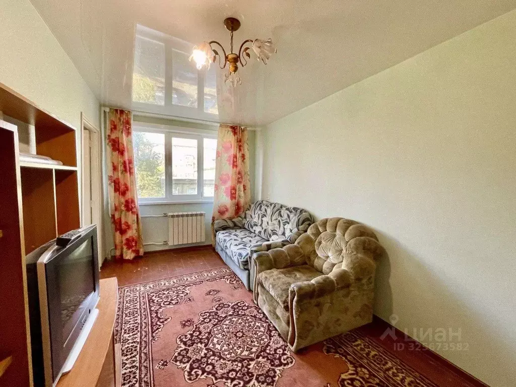 2-к кв. Свердловская область, Первоуральск ул. Чкалова, 21/2 (27.6 м) - Фото 1