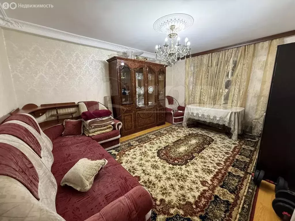 4-комнатная квартира: Дербент, улица Генерала Сеидова, 18Б (100 м) - Фото 2