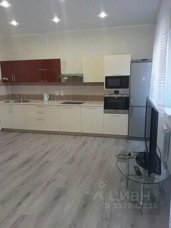 2-к кв. Омская область, Омск ул. Перелета, 23 (64.0 м) - Фото 1