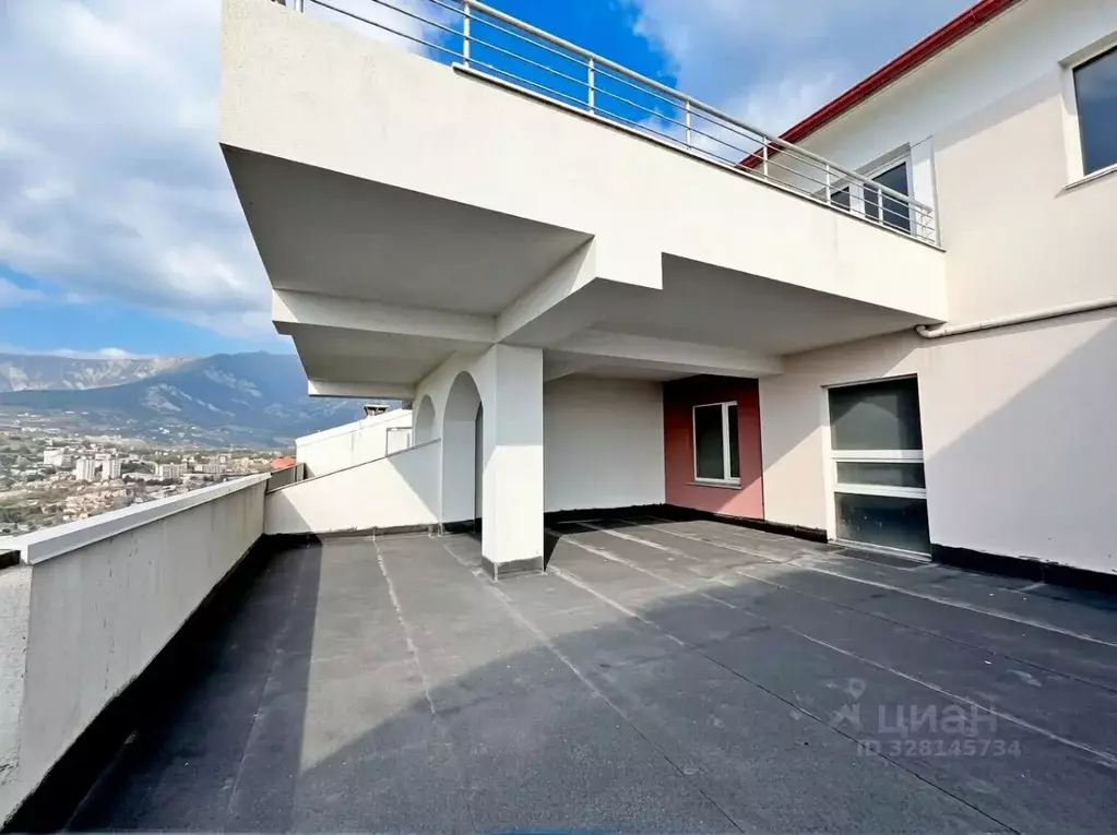 5-к кв. Крым, Ялта ул. Свердлова, 48 (340.0 м) - Фото 1