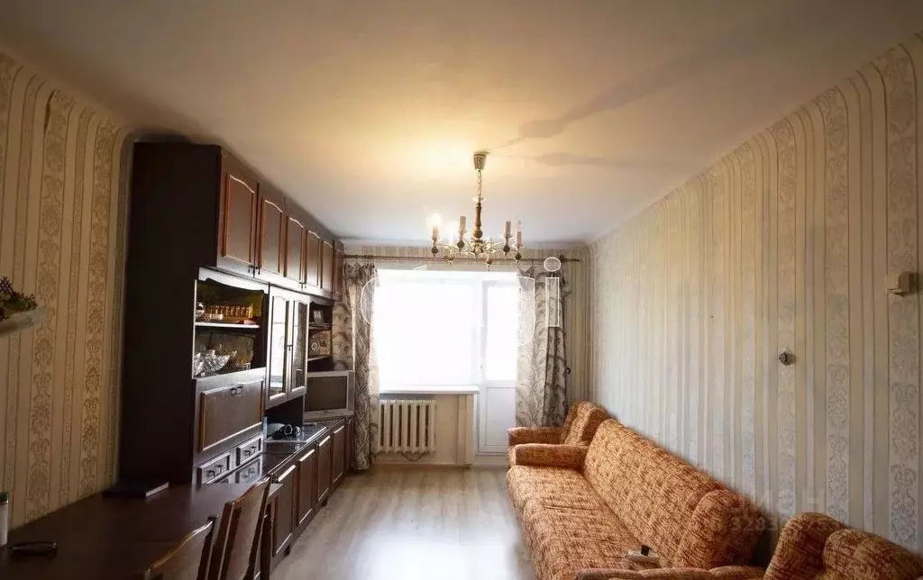 3-к кв. Бурятия, Улан-Удэ Восточный мкр, ул. Камова, 1 (56.2 м) - Фото 1