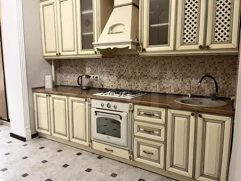 1-к. квартира, 45 м, 4/11 эт. - Фото 0