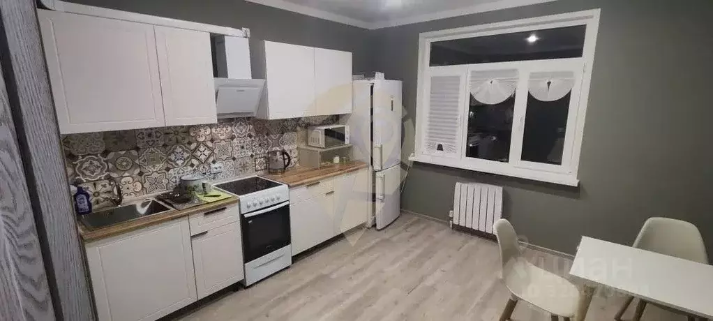 1-к кв. Белгородская область, Старый Оскол Космос мкр, 11Бк2 (48.0 м) - Фото 1