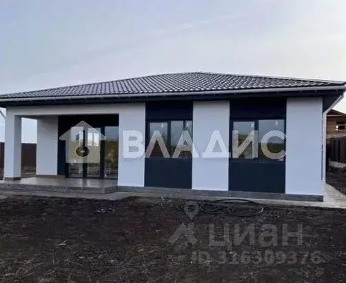 Дом в Красноярский край, Емельяновский район, Шуваевский сельсовет, ... - Фото 1
