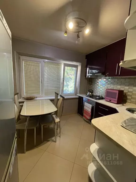 2-к кв. Краснодарский край, Сочи Центральный мкр, ул. Роз, 65 (51.0 м) - Фото 2