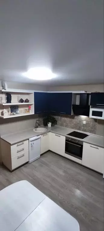 Продаётся 2-к квартира, 60 м - Фото 0