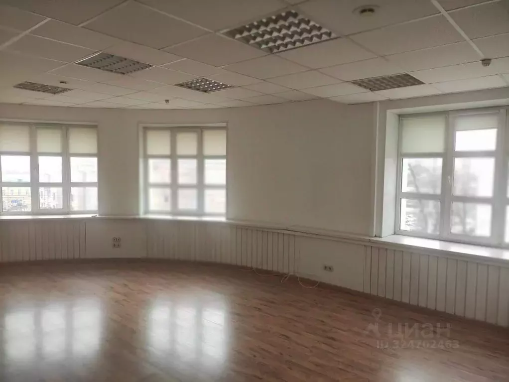 Офис в Удмуртия, Ижевск ул. Максима Горького, 68 (39 м) - Фото 1